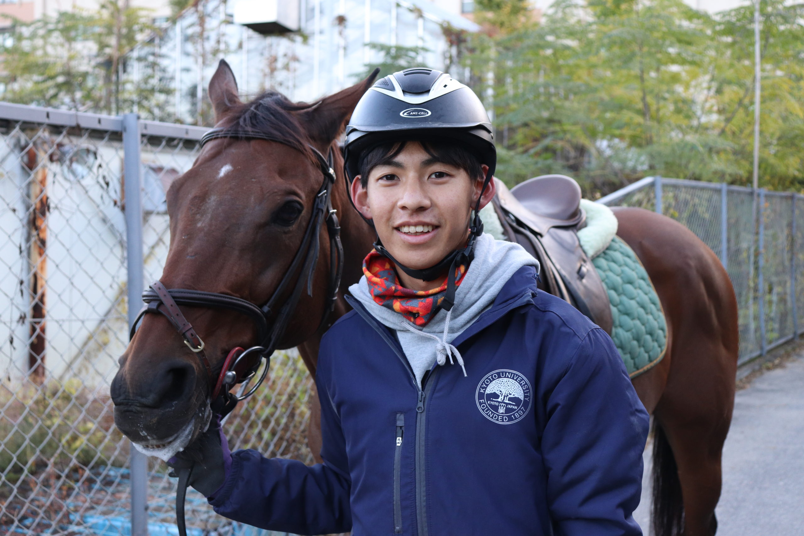 〈京大知伝〉人馬を一つに 全国への障害 飛越する　経済学部3年 柴崎秀悟さん