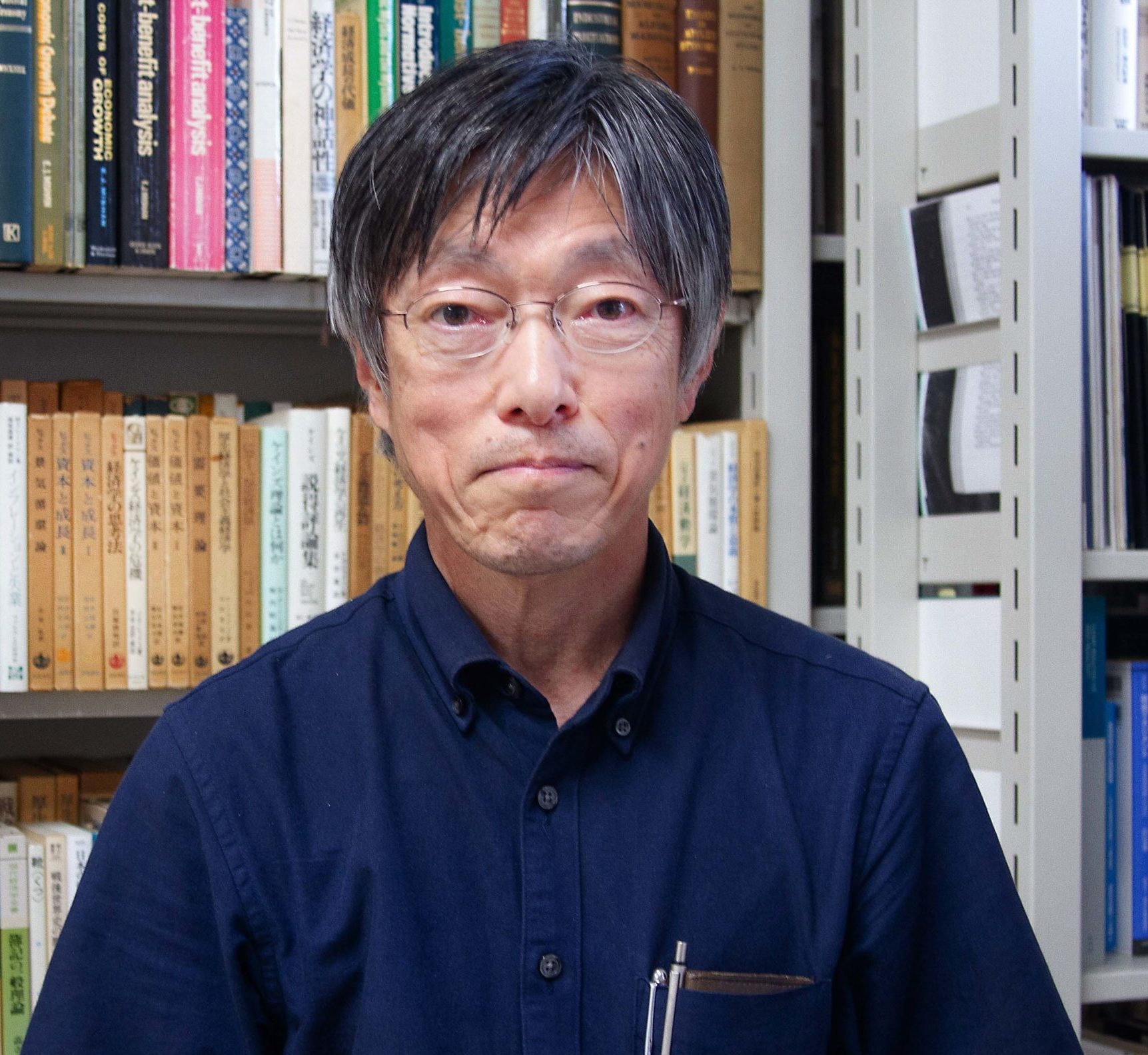 研究の現在地 VOL.8　経済学の諸体系を通して現実の環境政策を見る　京都大学公共政策大学院・経済学研究科 岡敏弘 教授